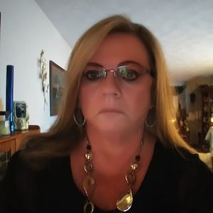 Meet your Posher, Brenda